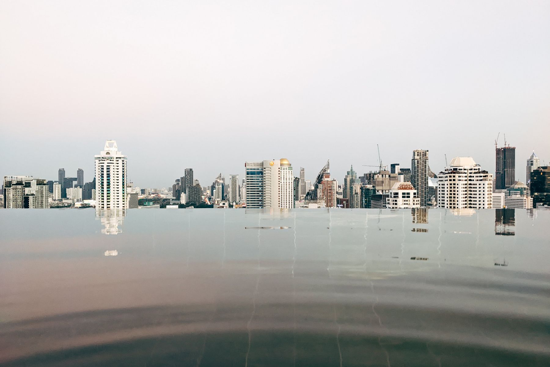 Residents' sky pool