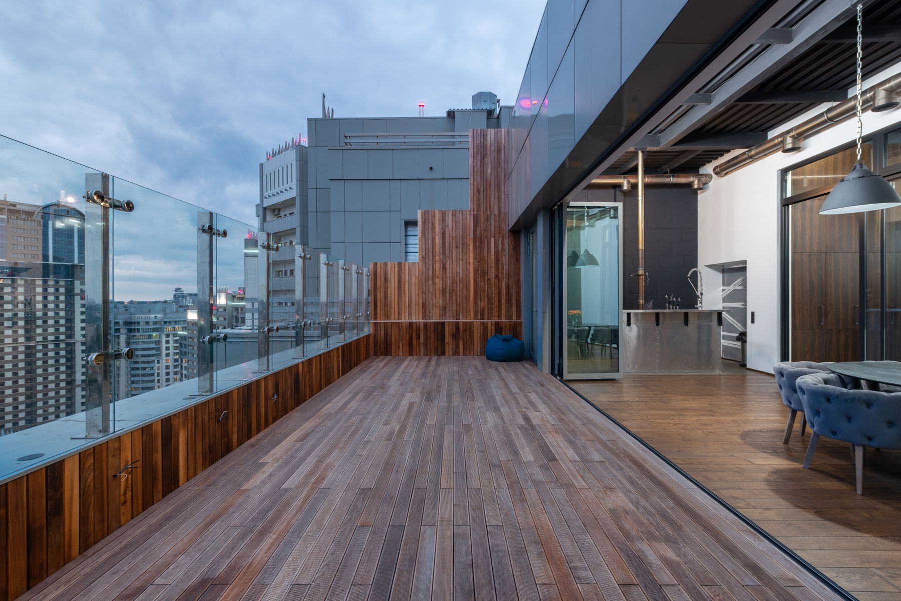 Residents' terrace above the bay