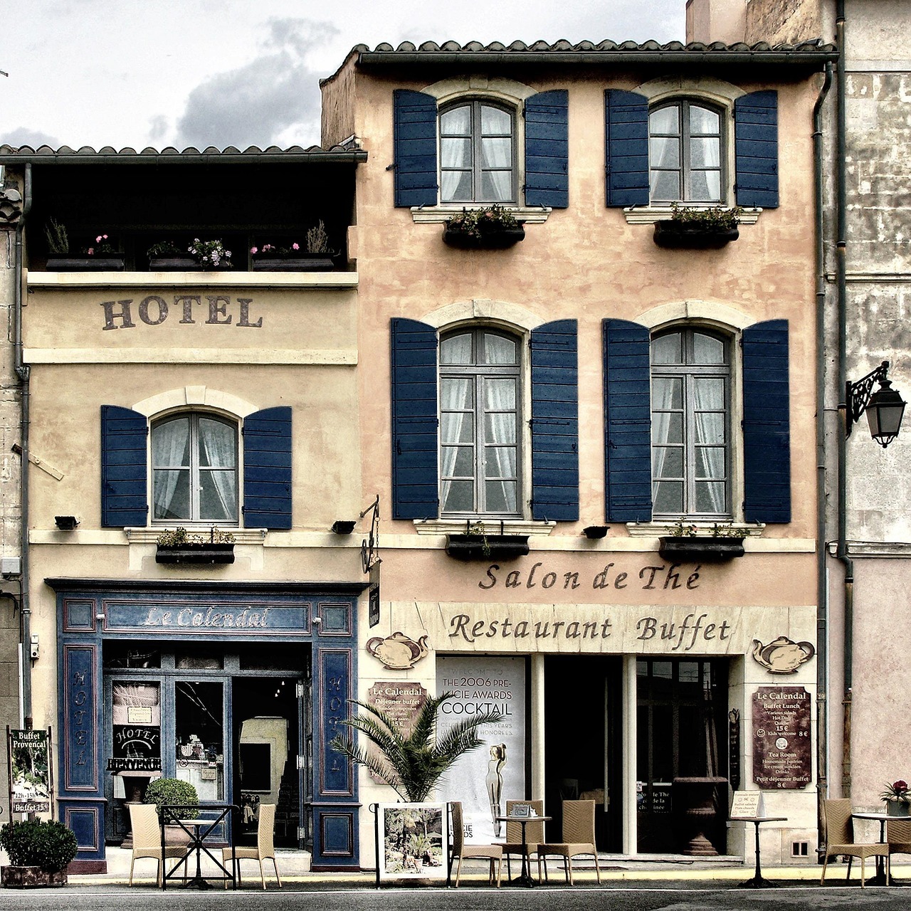 Cafe on the promenade